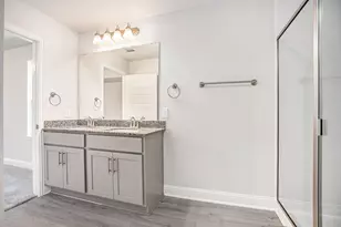 416 Bryan Wy, Angleton, TX 77515 - Photo 11