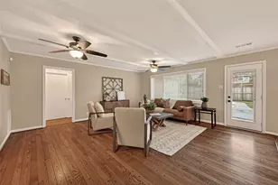 11007 Ella Lee Ln, Houston, TX 77042 - Photo 11