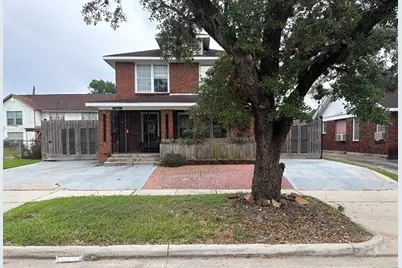 2421 Wilshire Street, Houston, TX 77023 - Photo 1