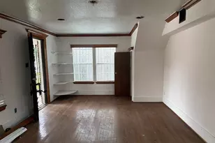 2421 Wilshire St, Houston, TX 77023 - Photo 3