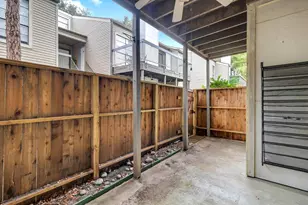 9707 Richmond Ave, Houston, TX 77042 - Photo 23