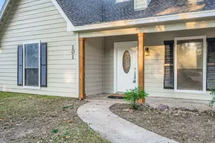 101 Pebble Springs Ln, Cleveland, TX 77327 - Photo 3