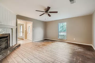 101 Pebble Springs Lane, Cleveland, TX 77327 - Photo 5