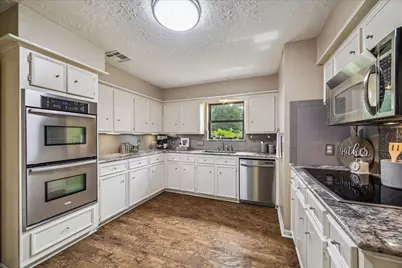 2226 Hidden Creek Drive, Houston, TX 77339 - Photo 7