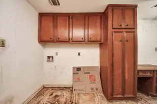 15103 Plaza Libre Dr, Houston, TX 77083 - Photo 33