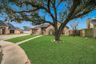 15103 Plaza Libre Dr, Houston, TX 77083 - Photo 3