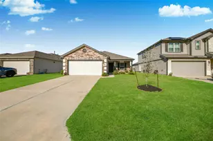 309 Cumberland Forest Dr, Magnolia, TX 77354 - Photo 3