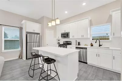 6320 Laura Koppe Road, Houston, TX 77016 - Photo 9