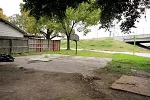 7317 Palestine St, Houston, TX 77020 - Photo 5