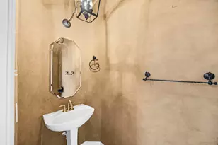 1305 Buttonwood Dr, Friendswood, TX 77546 - Photo 17