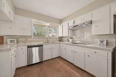 5646 Hazen Street, Houston, TX 77081 - Photo 17