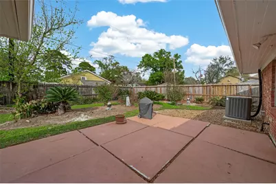 5646 Hazen Street, Houston, TX 77081 - Photo 41