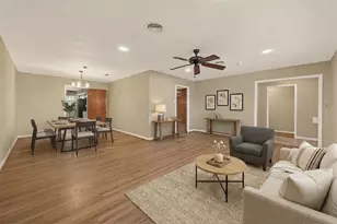 5646 Hazen St, Houston, TX 77081 - Photo 7