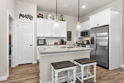 10009 Bigfoot Wallace Drive, Montgomery, TX 77316 - Photo 15