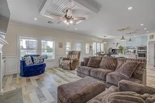 1003 Redfish St, Bayou Vista, TX 77563 - Photo 13