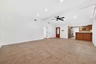 5422 Hummingbird Street, Houston, TX 77096 - Photo 17