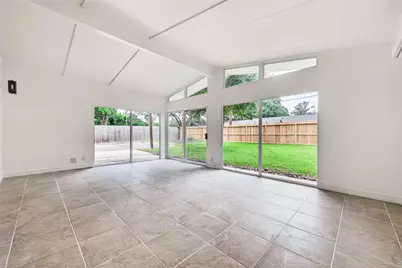 5422 Hummingbird Street, Houston, TX 77096 - Photo 37
