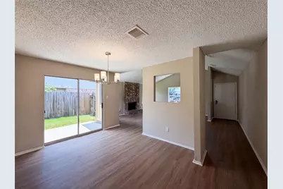 5602 Briarwood Forest Drive, Houston, TX 77088 - Photo 9