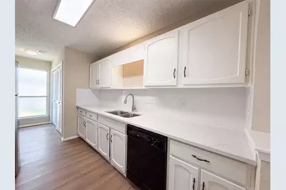 5602 Briarwood Forest Drive, Houston, TX 77088 - Photo 11