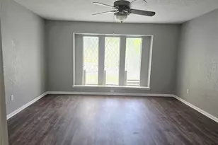 7244 Edgewater Dr, Willis, TX 77318 - Photo 7