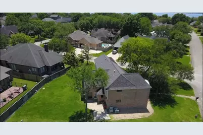 7244 Edgewater Drive, Willis, TX 77318 - Photo 13