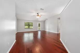 3875 Larkspur St, Alvin, TX 77511 - Photo 11