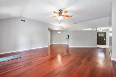 3875 Larkspur Street, Alvin, TX 77511 - Photo 11