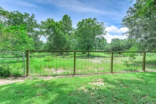 3875 Larkspur St, Alvin, TX 77511 - Photo 29