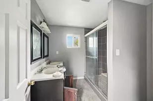 615 Stella St, Baytown, TX 77520 - Photo 17