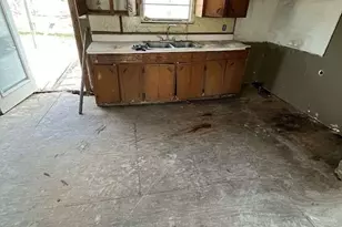 241 E Melton Park Dr, Mercedes, TX 78570 - Photo 5