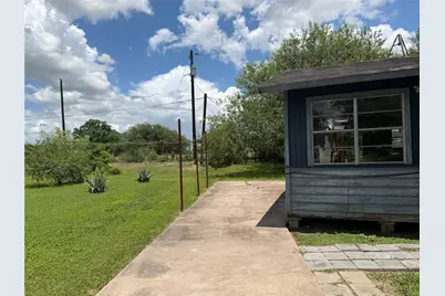 241 E Melton Park Drive, Mercedes, TX 78570 - Photo 3