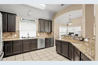 3106 Valley Court, Manvel, TX 77578 - Photo 3