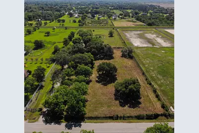 17215 County Road 831, Pearland, TX 77584 - Photo 1