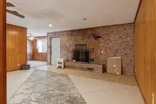 17215 County Rd 831, Pearland, TX 77584 - Photo 9