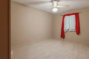 17215 County Rd 831, Pearland, TX 77584 - Photo 15