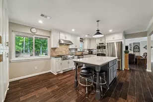 1711 Walnut Ln, Kingwood, TX 77339 - Photo 11