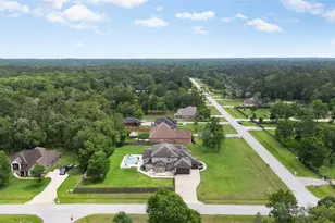 1202 Rocky Falls Ln, Huffman, TX 77336 - Photo 5