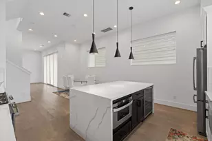 6010 Truro St, Houston, TX 77007 - Photo 11