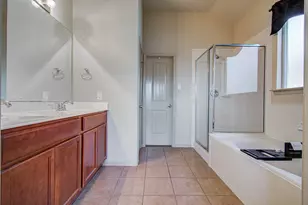 14019 Long Meadow Dr, Houston, TX 77047 - Photo 27