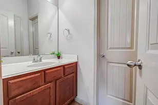 14019 Long Meadow Dr, Houston, TX 77047 - Photo 29