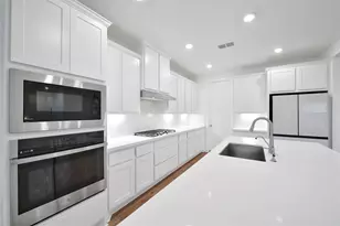 5615 Trinity Heights Ln, Sugar Land, TX 77479 - Photo 11