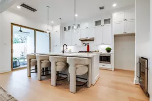 918 Peden St, Houston, TX 77006 - Photo 9