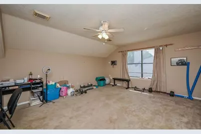 1013 Chesterwood Drive, Pearland, TX 77581 - Photo 11