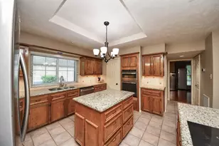 2307 Stephens Grant Dr, Sugar Land, TX 77479 - Photo 7