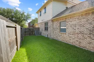 2322 Diamond Springs Dr, Pearland, TX 77584 - Photo 19