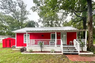 201 Campbell St, Shepherd, TX 77371 - Photo 1