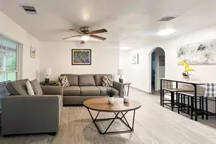 201 Campbell St, Shepherd, TX 77371 - Photo 7