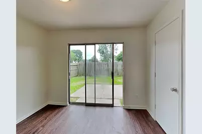 9220 Mahan Drive, La Porte, TX 77571 - Photo 3