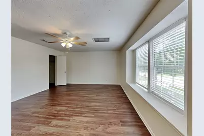 9220 Mahan Drive, La Porte, TX 77571 - Photo 13