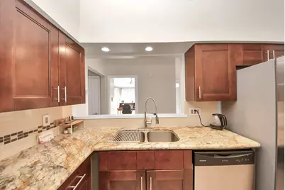 1881 Bering Drive #64, Houston, TX 77057 - Photo 7